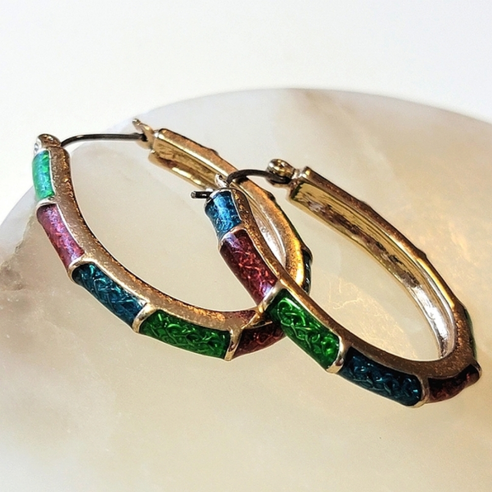 Holiday Party Hoop Earrings Multi-color Avon Signature Collection Christmas